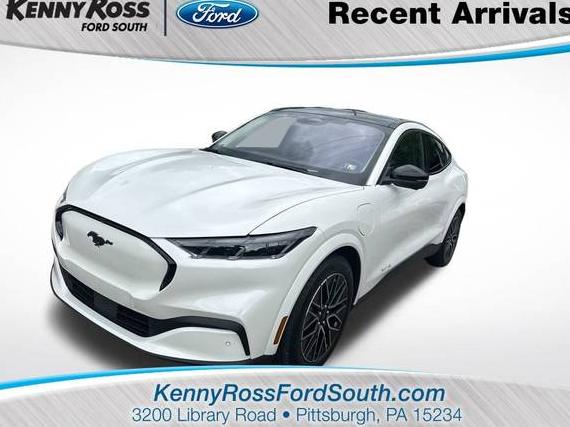 FORD MUSTANG MACH-E 2025 3FMTK3SU1SMA13988 image